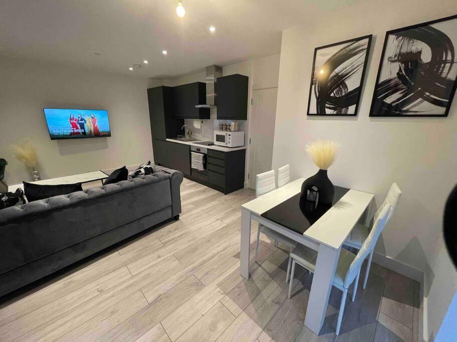 Stylish And Cosy 2 Bedroom Flat In 克罗伊登 外观 照片