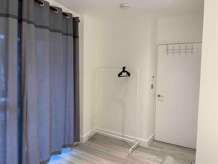 Stylish And Cosy 2 Bedroom Flat In 克罗伊登 外观 照片
